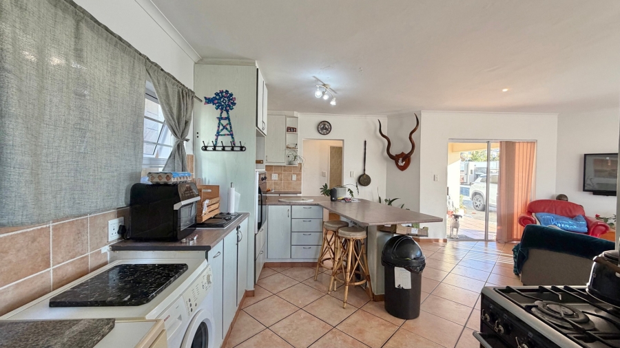 3 Bedroom Property for Sale in Mountainside Western Cape